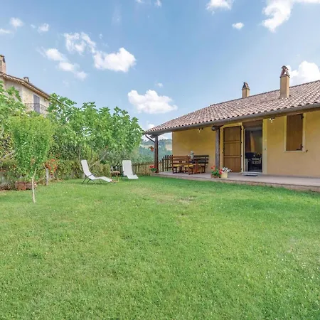 別荘 Seven-bedroom Holiday In Valfabbrica Giomici
