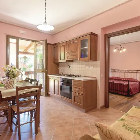 Seven-bedroom Holiday In Valfabbrica 別荘 Giomici