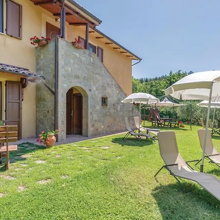 Seven-bedroom Holiday In Valfabbrica 別荘 Giomici