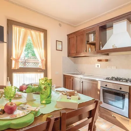 別荘 Seven-bedroom Holiday In Valfabbrica *
