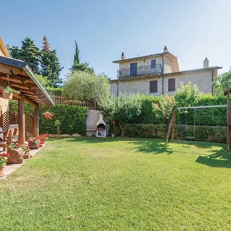 Seven-bedroom Holiday In Valfabbrica * Giomici